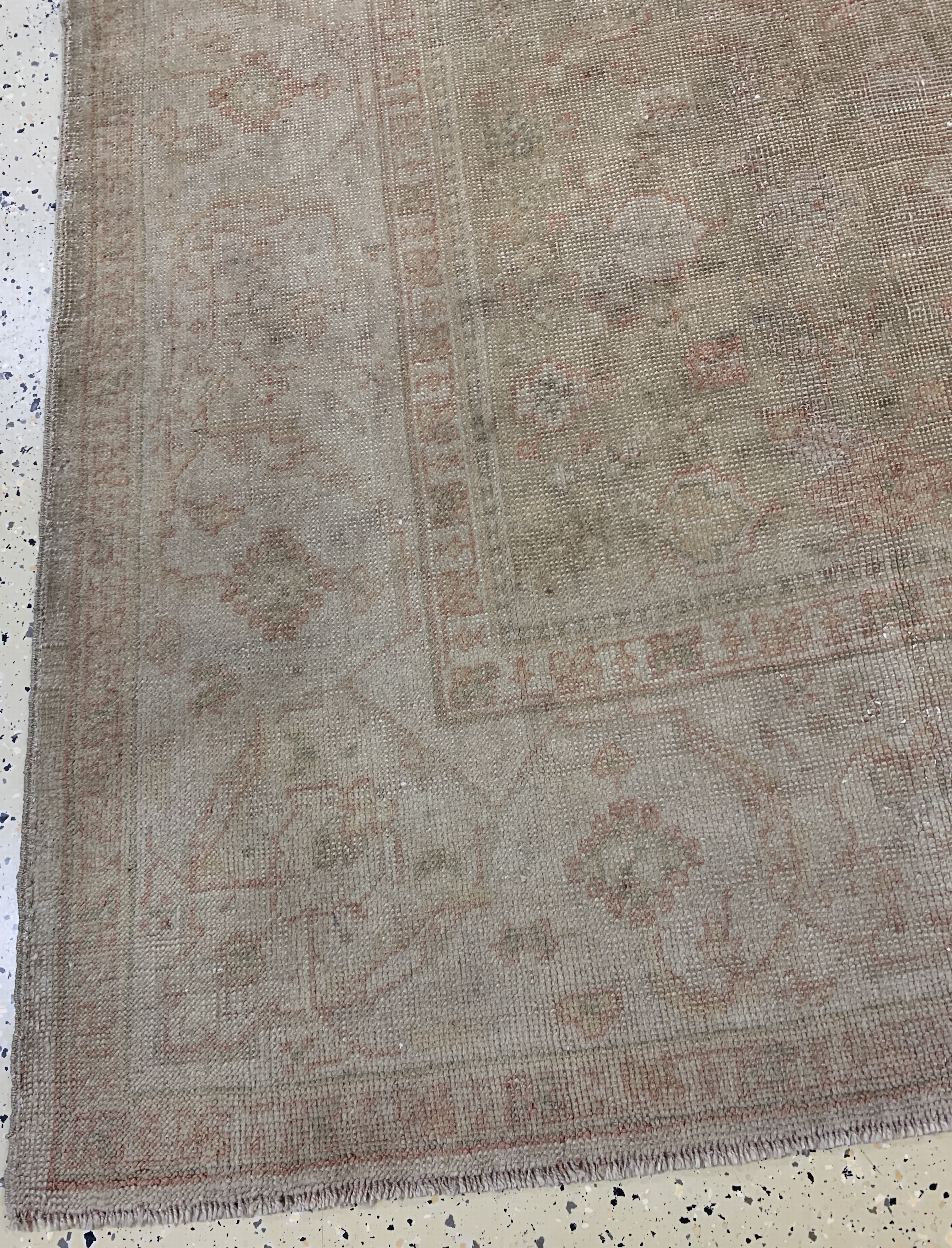 Detail c: Uschak antik, Türkei, 19.Jhd, Wolle auf Wolle, ca. 340 x 255 cm, EHZ: 3, (restauriert)
