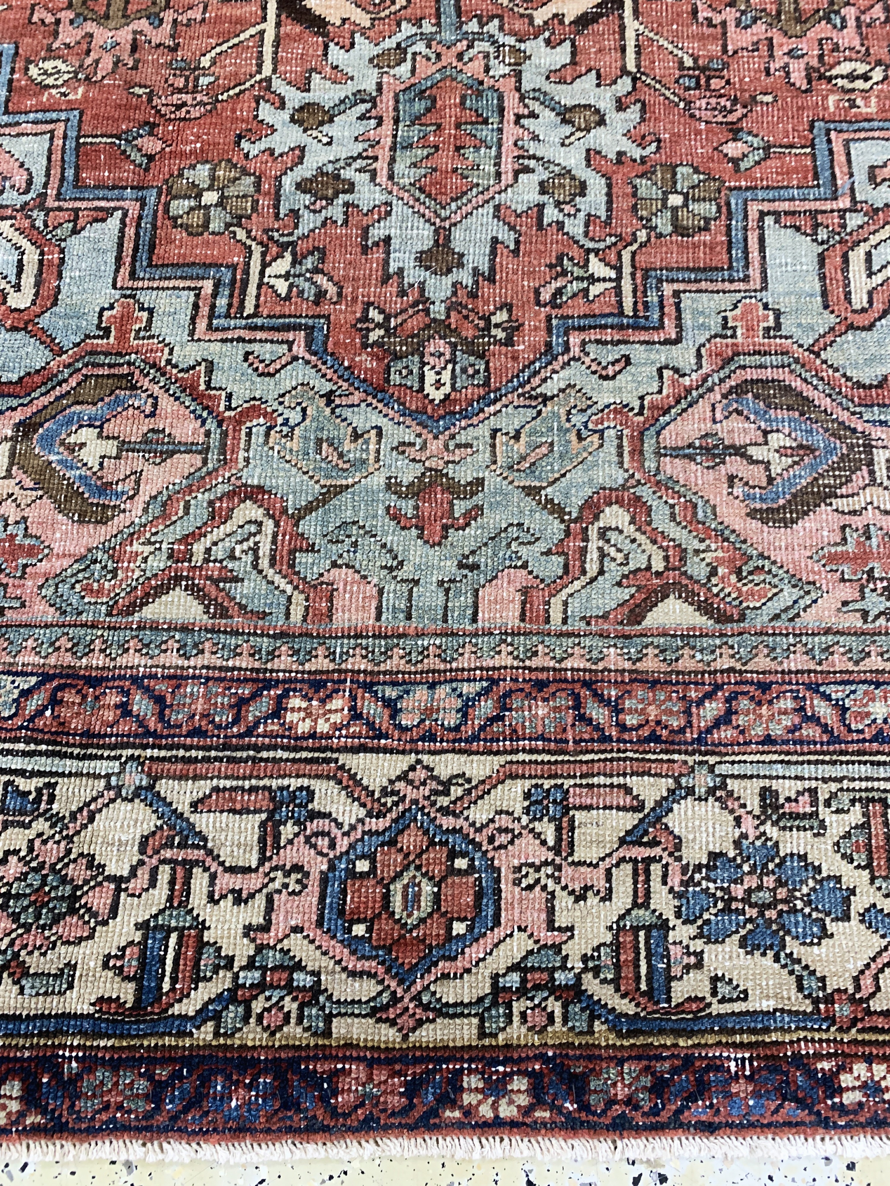 Detail g: Heriz antik, Persien, um 1900, Wolle auf Baumwolle, ca. 293 x 198 cm, EHZ: 3
