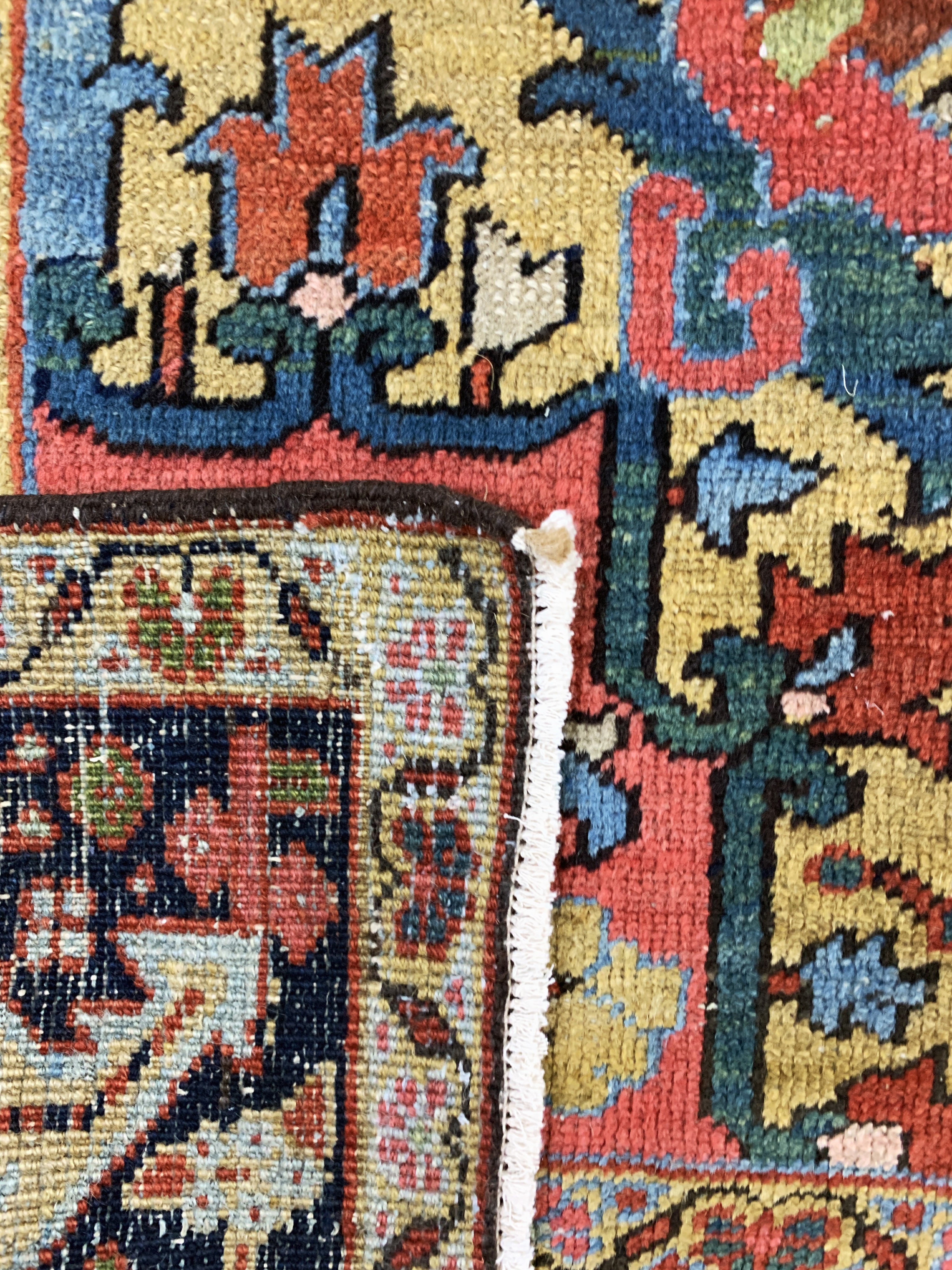 Detail k: Heriz antik, Persien, um 1900, Wolle auf Baumwolle, ca. 360 x 255 cm, gereinigt, EHZ: 2