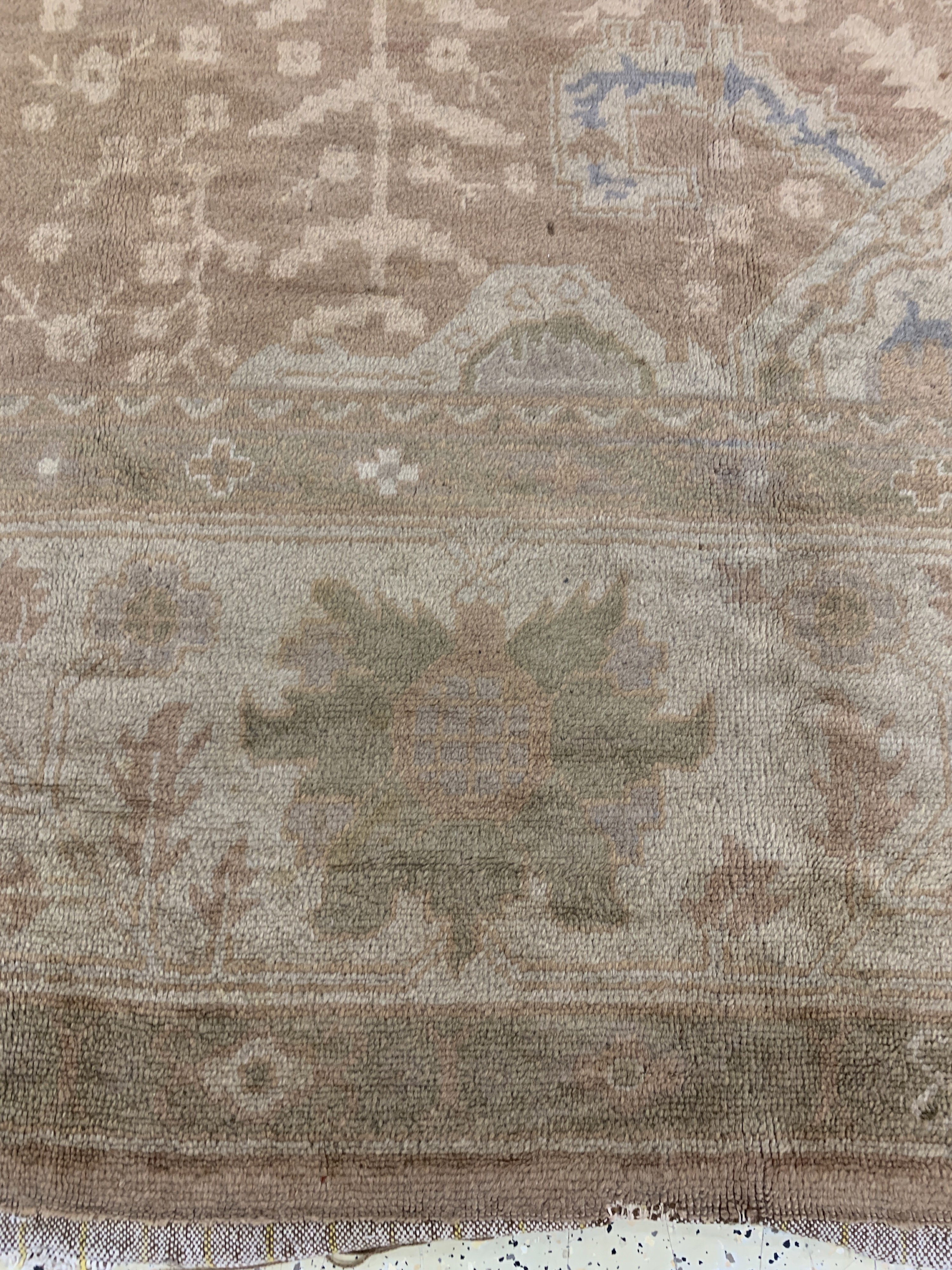 Detail i: Uschak antik, Türkei, um 1900, Wolle auf Baumwolle, ca. 330 x 305 cm, gereinigt, EHZ: 2