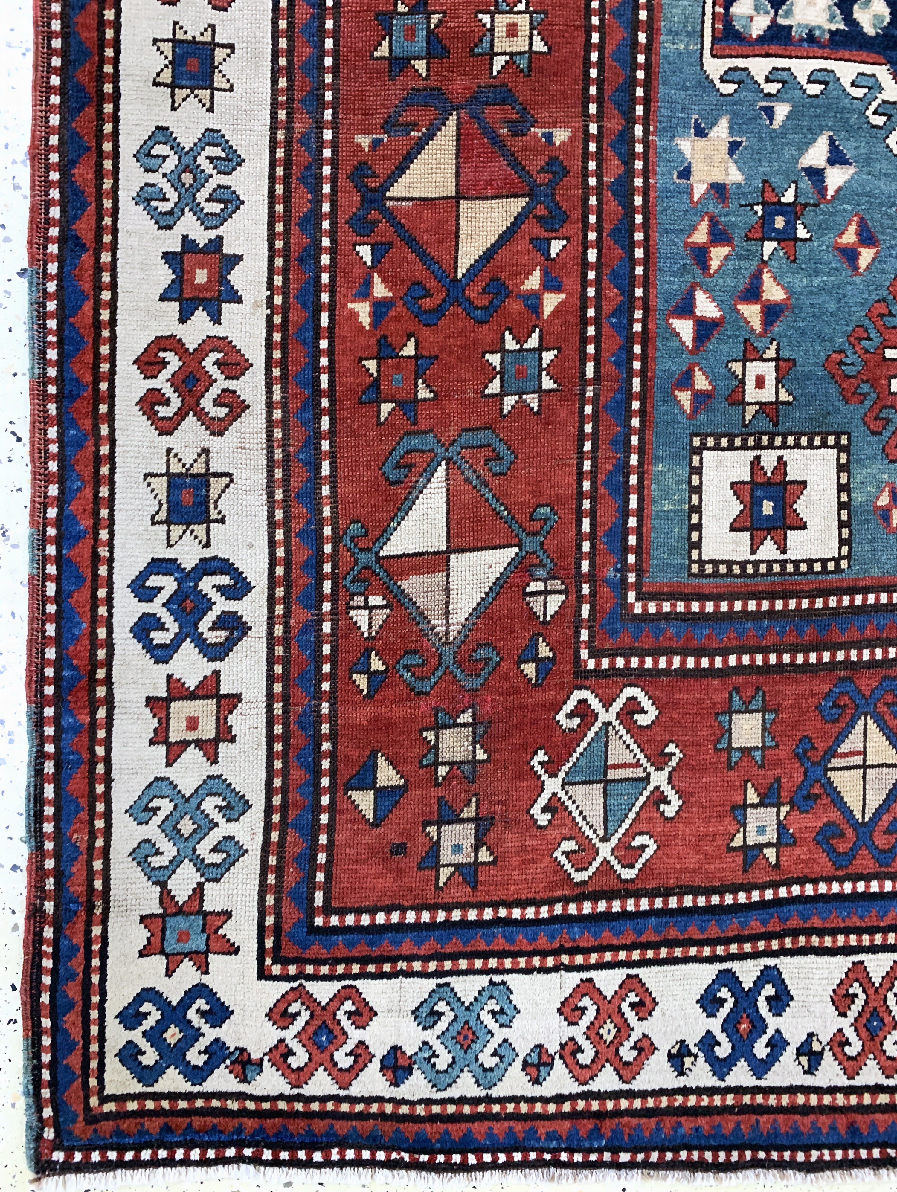 Detail b: "Karachoph-Kazak"antik, Kaukasus, 19.Jhd, Wolle auf Wolle, ca. 260 x 182 cm, EHZ: 2-3, (restauriert)
