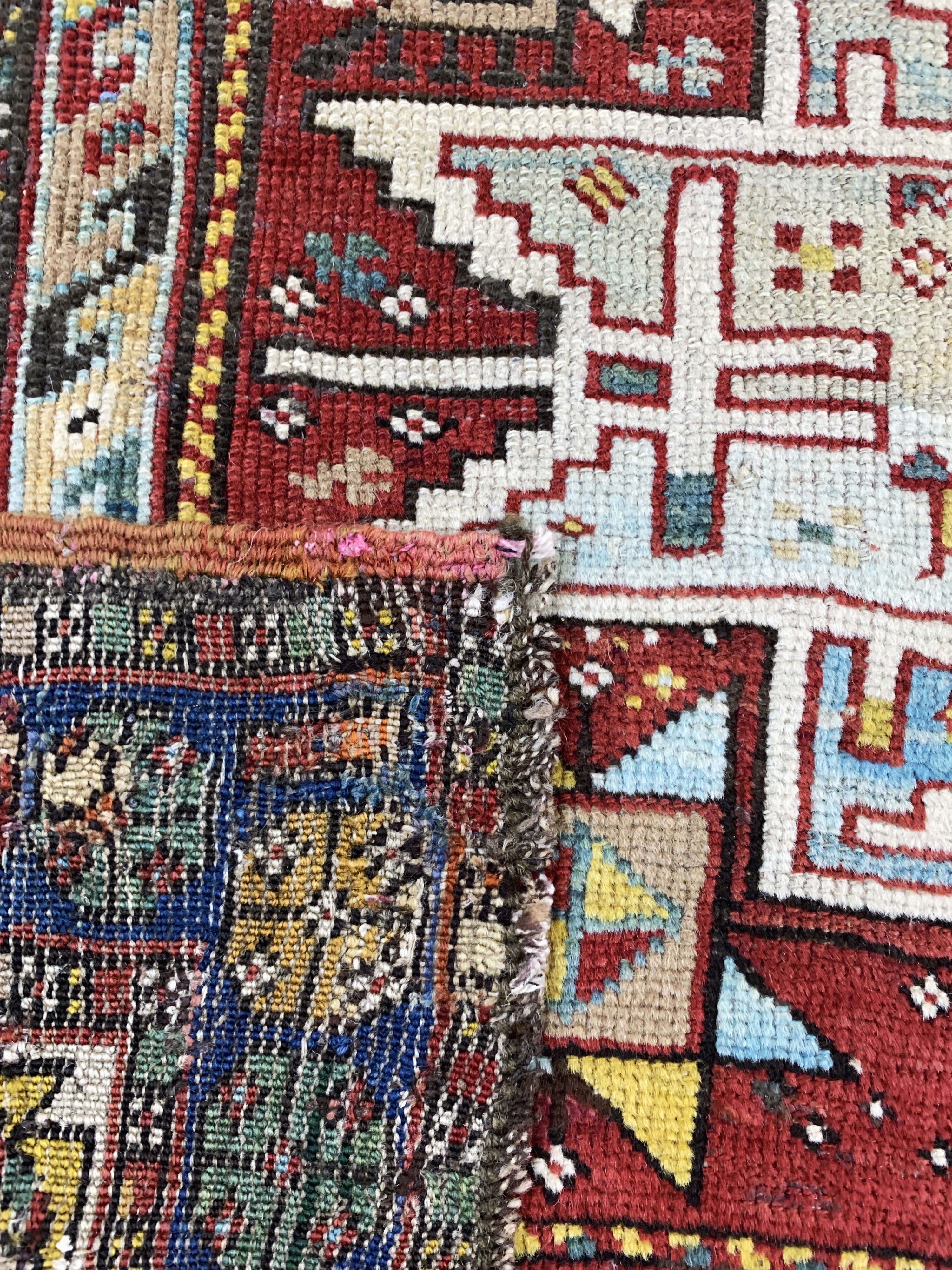 Detail f: Antiker Kazak, Kaukasus, 19.Jhd, Wolle auf Wolle, ca. 205 x 122 cm, EHZ: 2-3, (restauriert)
