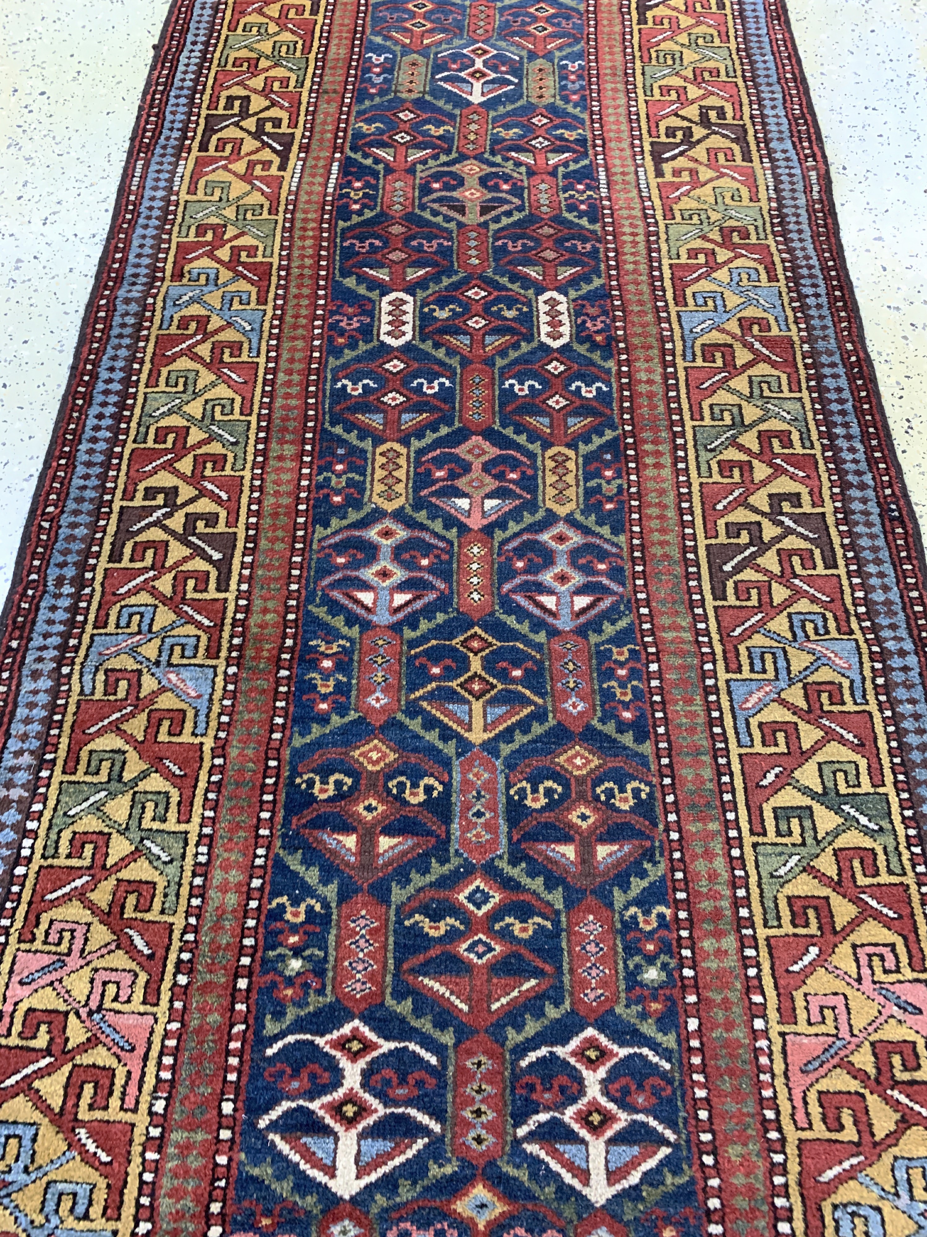 Detail h: Shahsawan antik, Persien, um 1900, Wolle auf Wolle, ca. 500 x 115 cm, gereinigt, EHZ: 1-2, (kleine Restaurierung)
