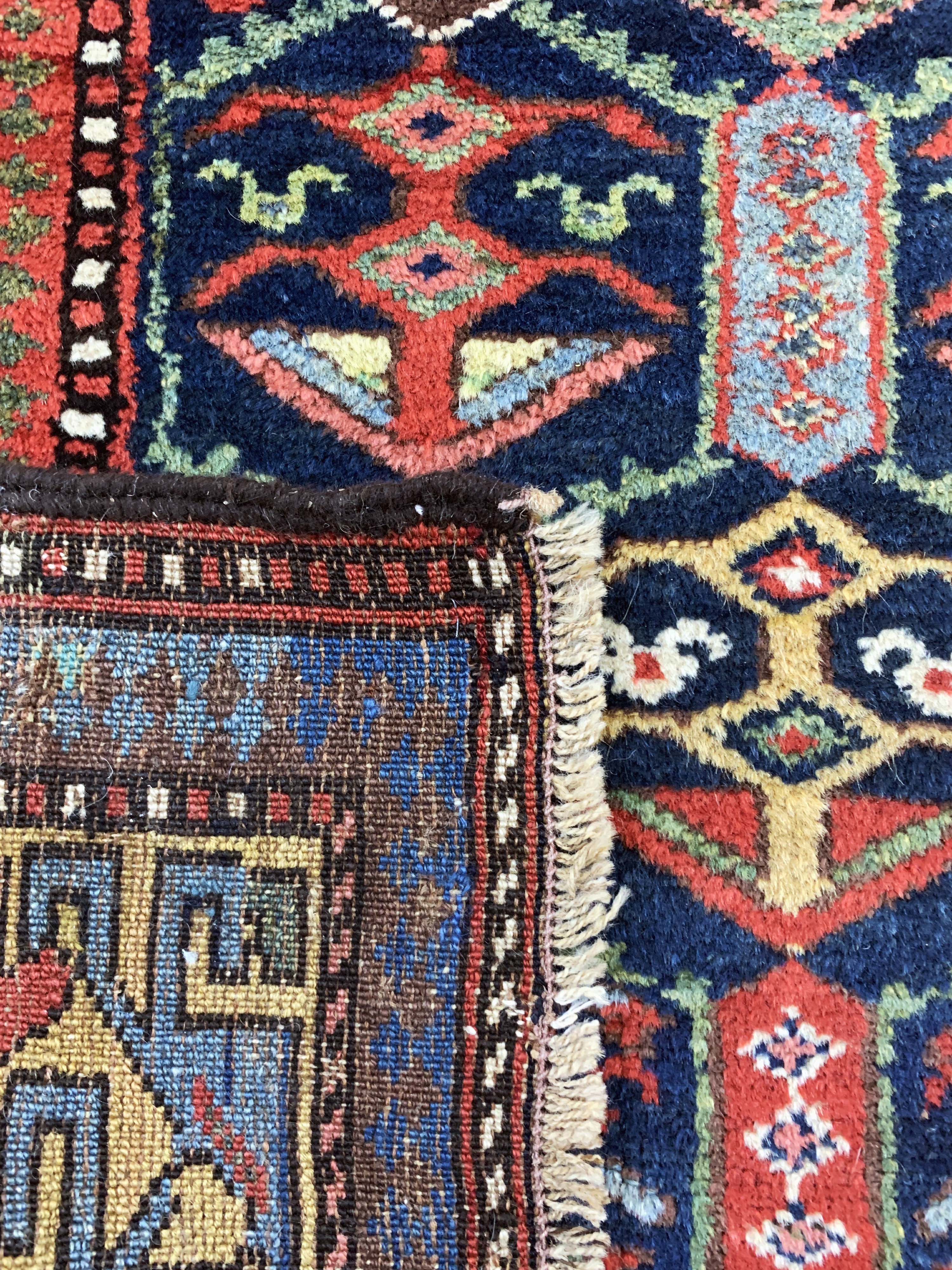Detail j: Shahsawan antik, Persien, um 1900, Wolle auf Wolle, ca. 500 x 115 cm, gereinigt, EHZ: 1-2, (kleine Restaurierung)