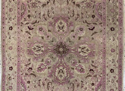 27112508b - Agra antik, Indien, um 1900, Wolle auf Baumwolle, ca. 240 x 125 cm, gereinigt, EHZ: 2 ...