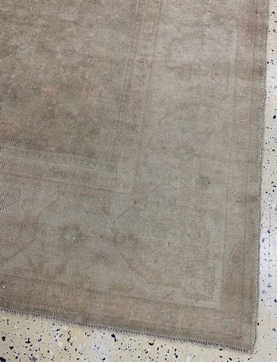 27112513g - Uschak antik, Türkei, 19.Jhd, Wolle auf Wolle, ca. 340 x 255 cm, EHZ: 3, (restauriert) ...