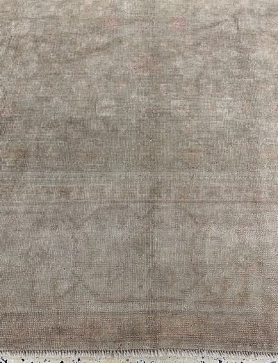 27112513h - Uschak antik, Türkei, 19.Jhd, Wolle auf Wolle, ca. 340 x 255 cm, EHZ: 3, (restauriert) ...
