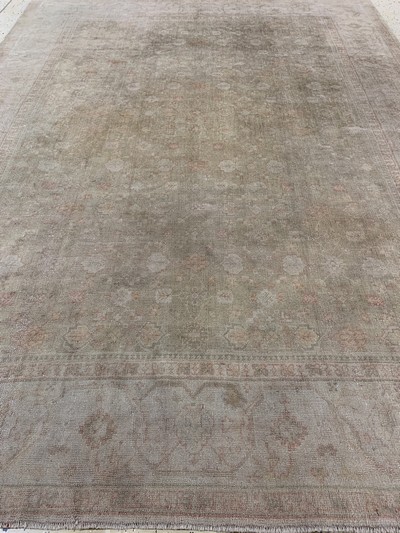 27112513j - Uschak antik, Türkei, 19.Jhd, Wolle auf Wolle, ca. 340 x 255 cm, EHZ: 3, (restauriert) ...