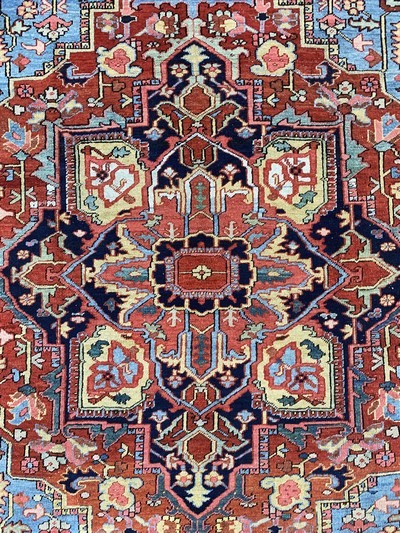 27112516e - Heriz antik, Persien, um 1900, Wolle auf Baumwolle, ca. 360 x 255 cm, gereinigt, EHZ: 2 ...