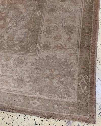 27112518a - Uschak antik, Türkei, um 1900, Wolle auf Baumwolle, ca. 330 x 305 cm, gereinigt, EHZ: ...