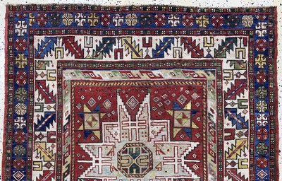 27112520a - Antiker Kazak, Kaukasus, 19.Jhd, Wolle auf Wolle, ca. 205 x 122 cm, EHZ: 2-3, ...