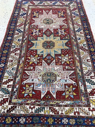 27112520e - Antiker Kazak, Kaukasus, 19.Jhd, Wolle auf Wolle, ca. 205 x 122 cm, EHZ: 2-3, ...