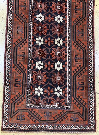 27112521e - Belutsch antik, Persien, um 1900, Wolle aufWolle, ca. 445 x 92 cm, gereinigt, EHZ: 2 ...