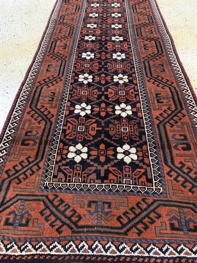 27112521g - Belutsch antik, Persien, um 1900, Wolle aufWolle, ca. 445 x 92 cm, gereinigt, EHZ: 2 ...