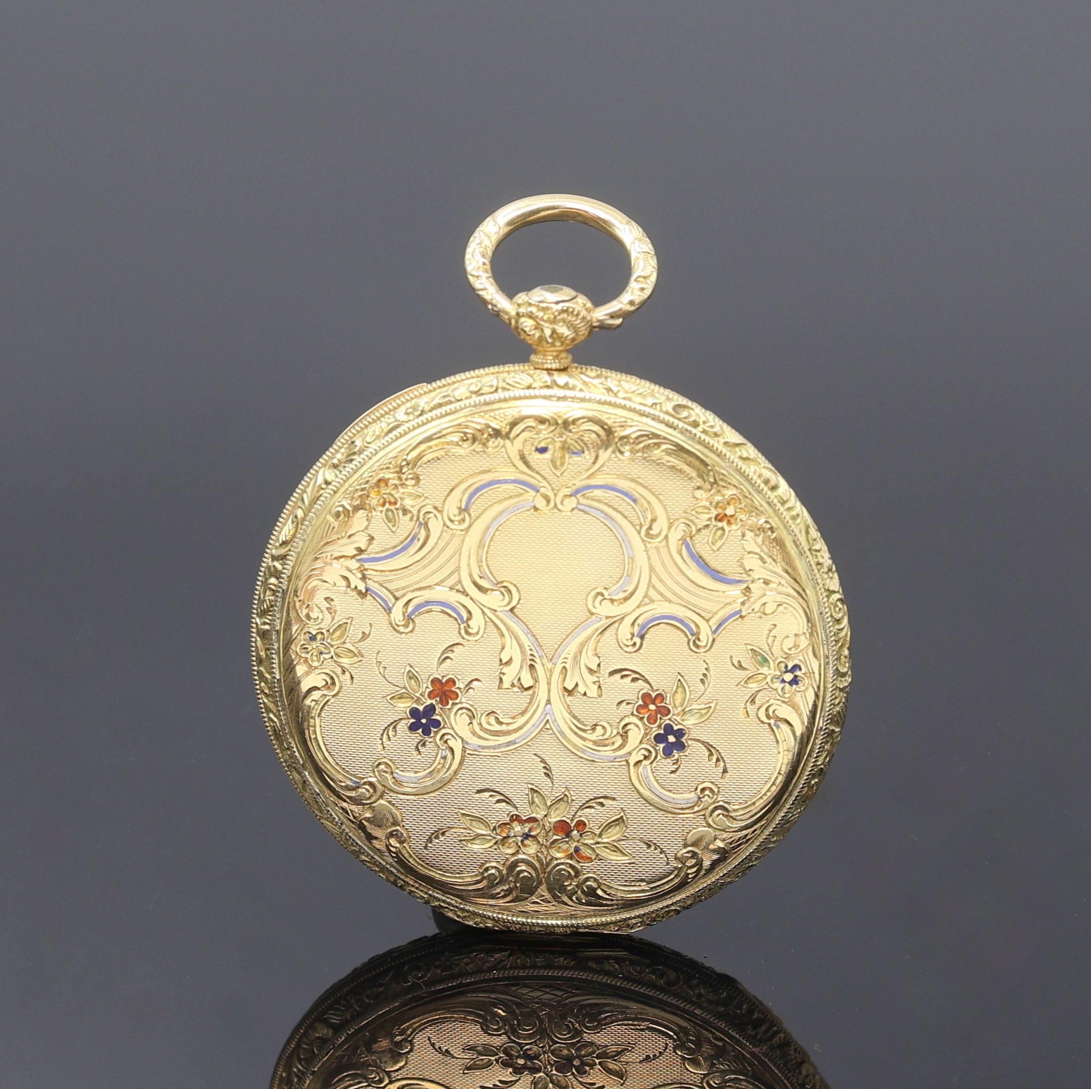 Detail a: Offene Taschenuhr in GG 750/000, Schweiz um 1880, floral grav. Geh., Goldcuvette, Emailzifferbl. riss., gold. Zeiger, verg. Zylinderwerk, Ringunr., ...