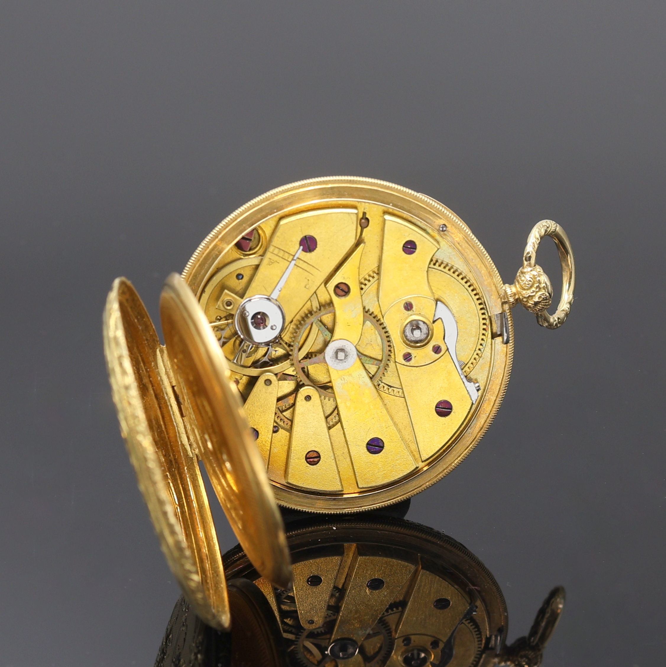 Detail e: Offene Taschenuhr in GG 750/000, Schweiz um 1880, floral grav. Geh., Goldcuvette, Emailzifferbl. riss., gold. Zeiger, verg. Zylinderwerk, Ringunr., ...