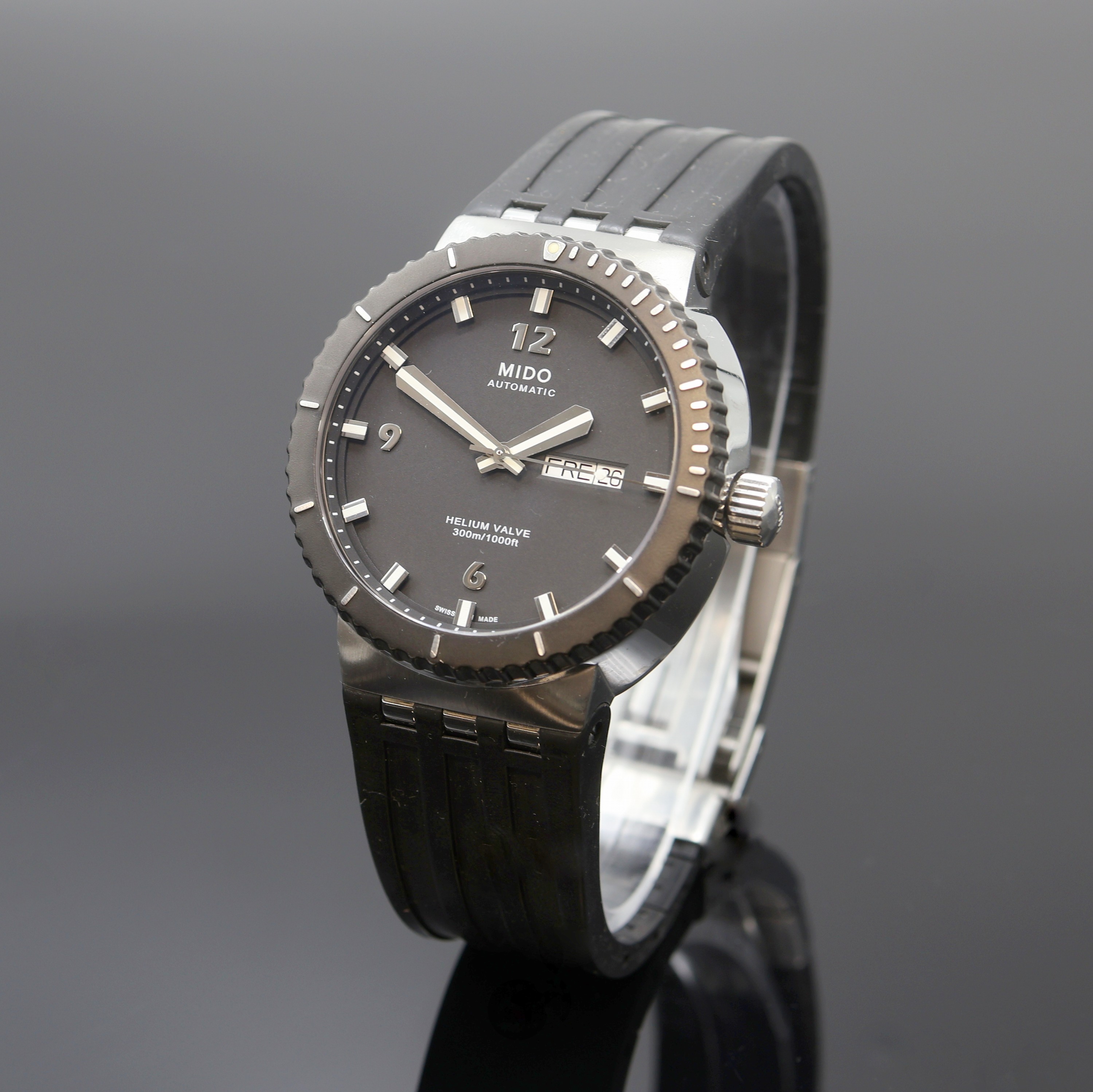 Image 27113168 - MIDO Helium Valve Herrenarmbanduhr Referenz M006630, Schweiz um 2010, Automatik, beids. ...