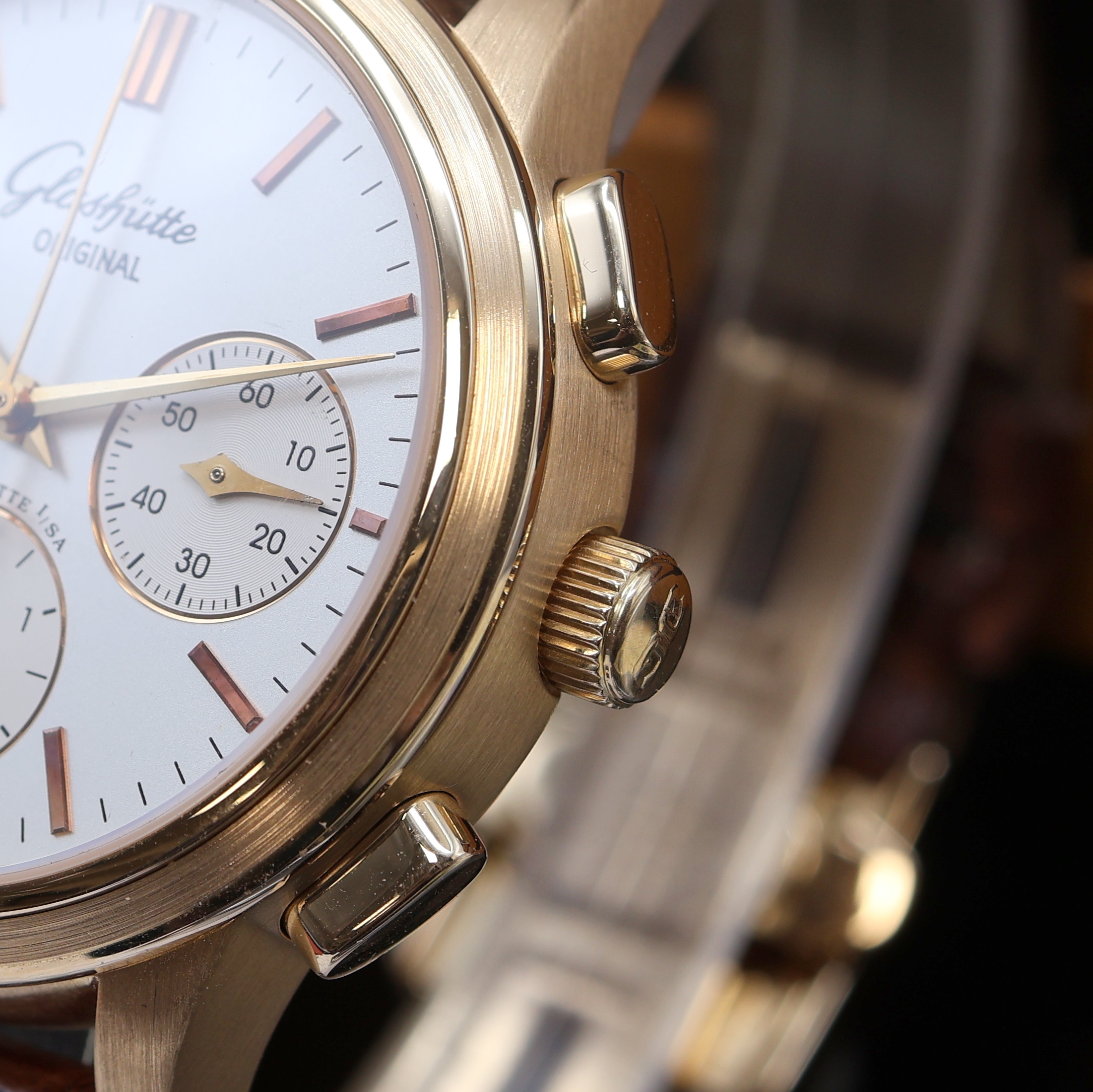 Detail b: GLASHÜTTE ORIGINAL Senator Armbandchronograph in RoseG 750/000 Referenz 39-31-12-12-04, Deutschland verk. lt. beil. Pap. 01/2006, Automatik, beids. ...