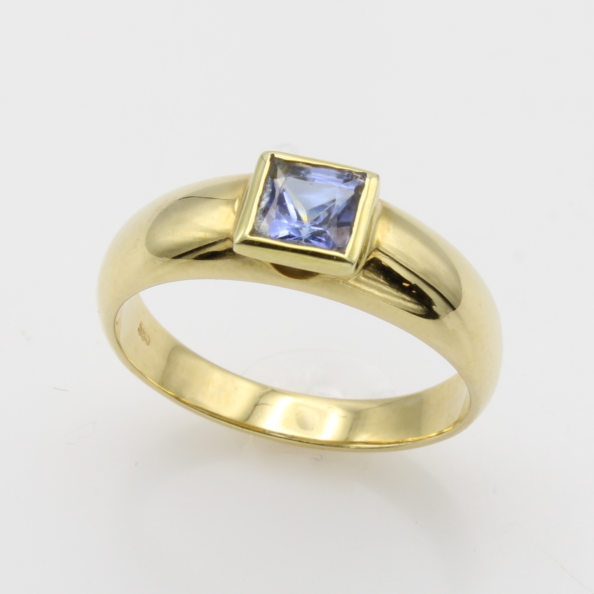 Image 27114788 - Ring mit Tansanit, GG 585/000, Tansanit- carrée ca. 0.97 ct, RW ca. 59.5 Schätzpreis: ...
