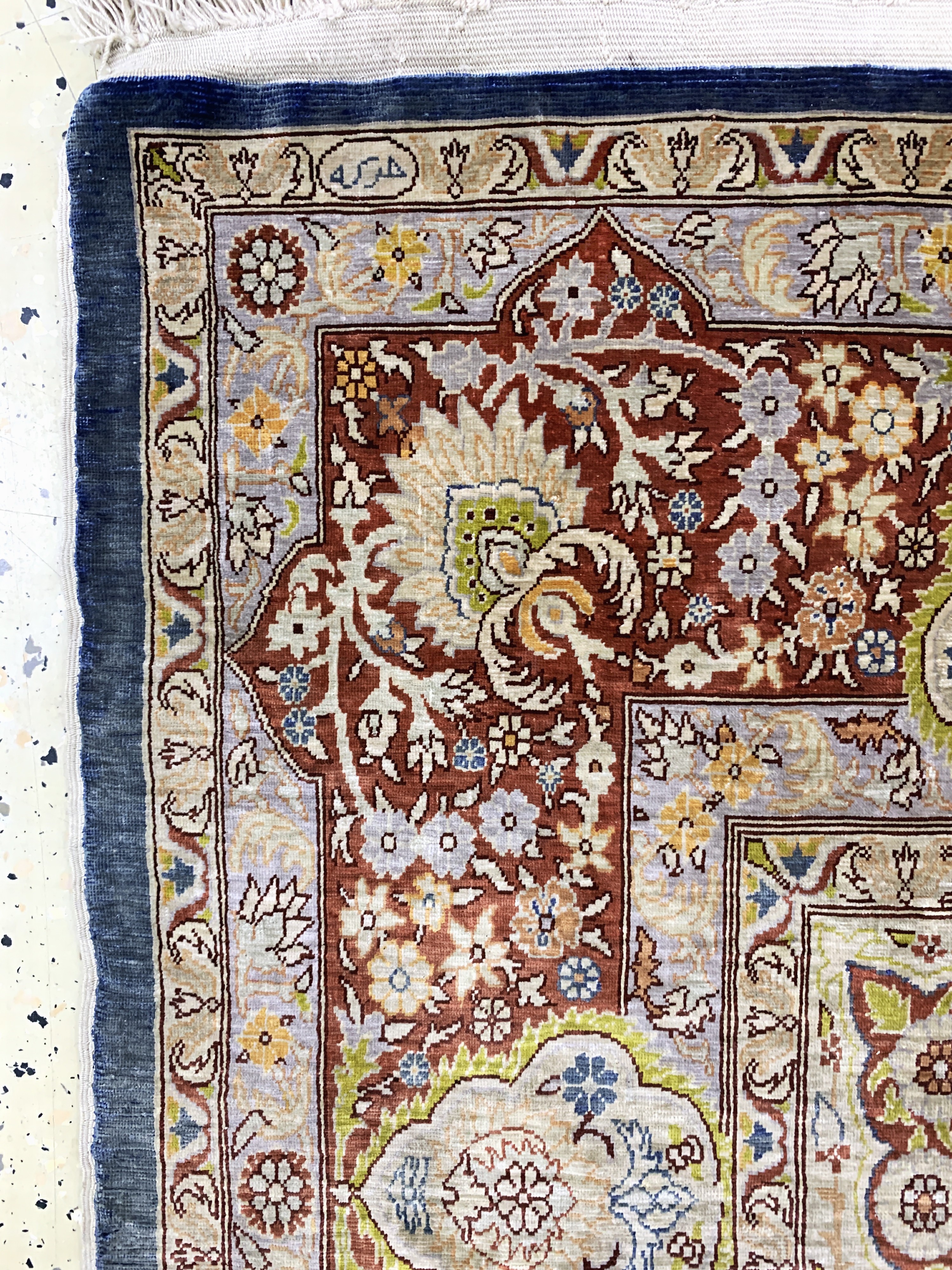 Detail g: Hereke Seide fein sign., Türkei, Mitte 20.Jhd., reine Naturseide, ca. 205 x 128 cm, ca. 1,0 Mio. Kn/qm, EHZ: 2