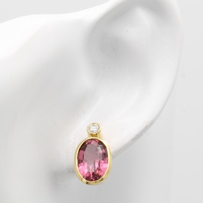 27114815a - Paar Ohrstecker mit Turmalinen und Brillanten, GG 750/000, 2 ovale, rosa Turmaline zus. ...