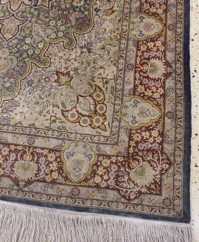 27114823a - Hereke Seide fein sign., Türkei, Mitte 20.Jhd., reine Naturseide, ca. 205 x 128 cm, ...