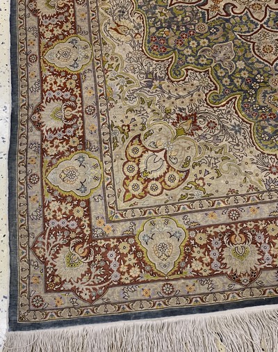 27114823b - Hereke Seide fein sign., Türkei, Mitte 20.Jhd., reine Naturseide, ca. 205 x 128 cm, ...