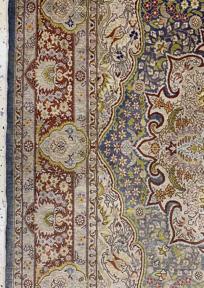 27114823c - Hereke Seide fein sign., Türkei, Mitte 20.Jhd., reine Naturseide, ca. 205 x 128 cm, ...
