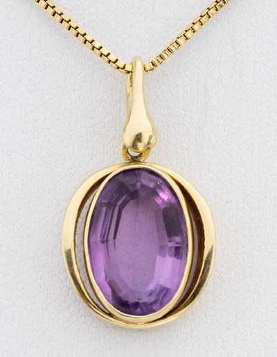 27114848a - 14 kt Gold Amethyst-Anhänger, GG 585/000, schlichtes Design, Amethyst im ovalem ...