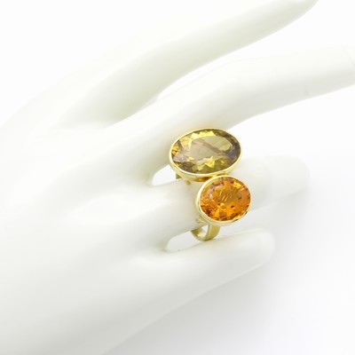27114913a - Ring mit Farbsteinen, GG 585/000, Citrin ca. 6 ct, zart olivfarb. Turmalin ca. 10.75 ct, ...
