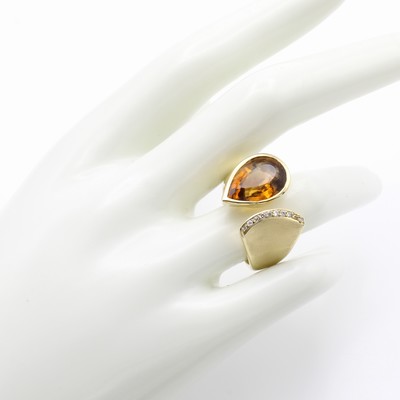 27114922a - Ring mit Citrin und Brillanten, GG 585/000, z.T. matt., Citrintropfen ca. 5.32 ct, ...
