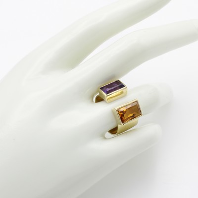 27114937a - Ring mit Citrin und Amethyst, GG 585/000, 2 rechteckige Farbsteine zus. ca. 4.3 ct, RW ...
