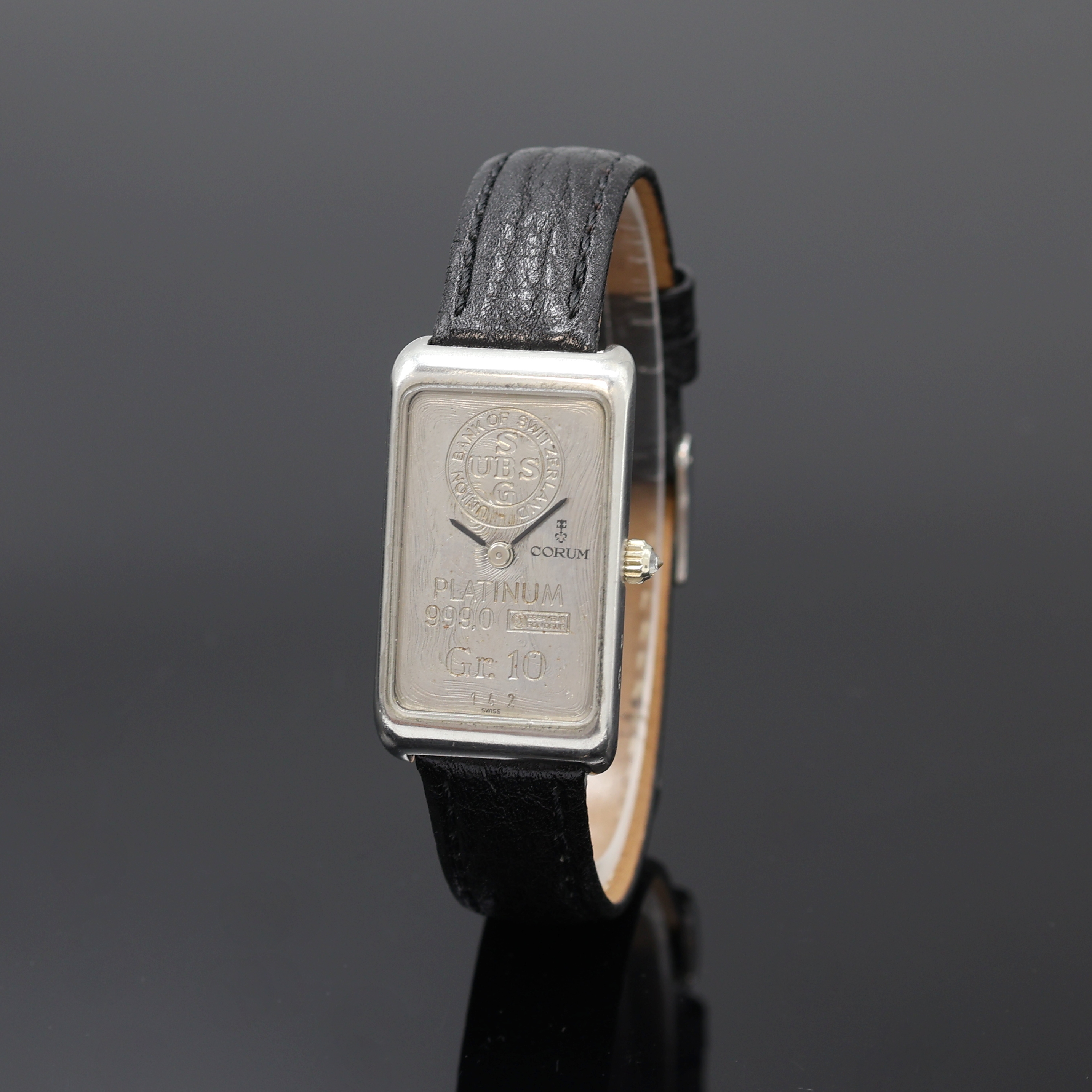 Image 27115073 - CORUM hochfeine und seltene Armbanduhr in Form eines 10g Platinbarrens Nr. 142, Schweiz ...