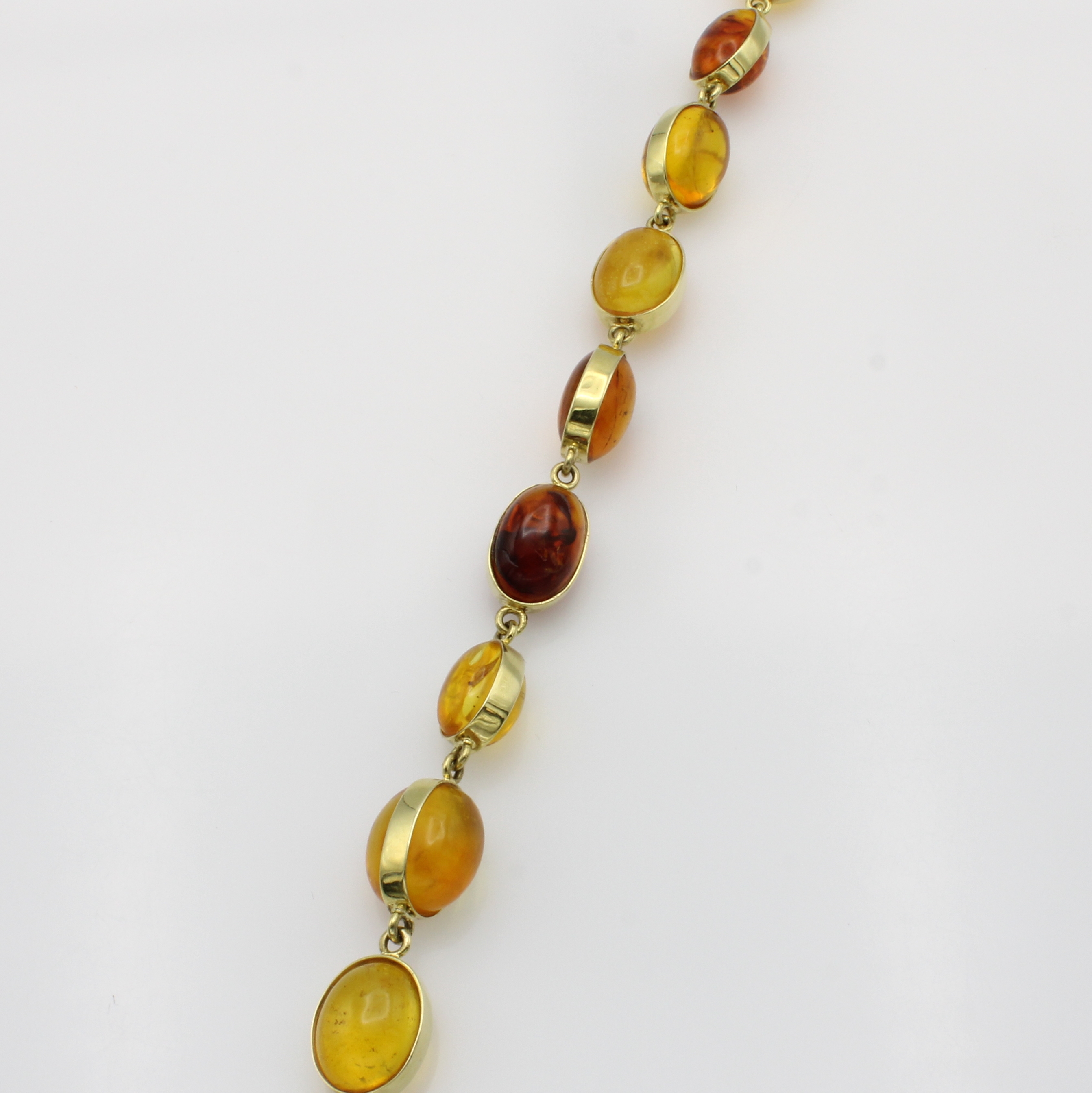 Image 27115076 - Armband mit Bernstein, GG 585/000, ovale Bernsteincabochons zus. ca. 50 ct, L. ca. 22 cm ...