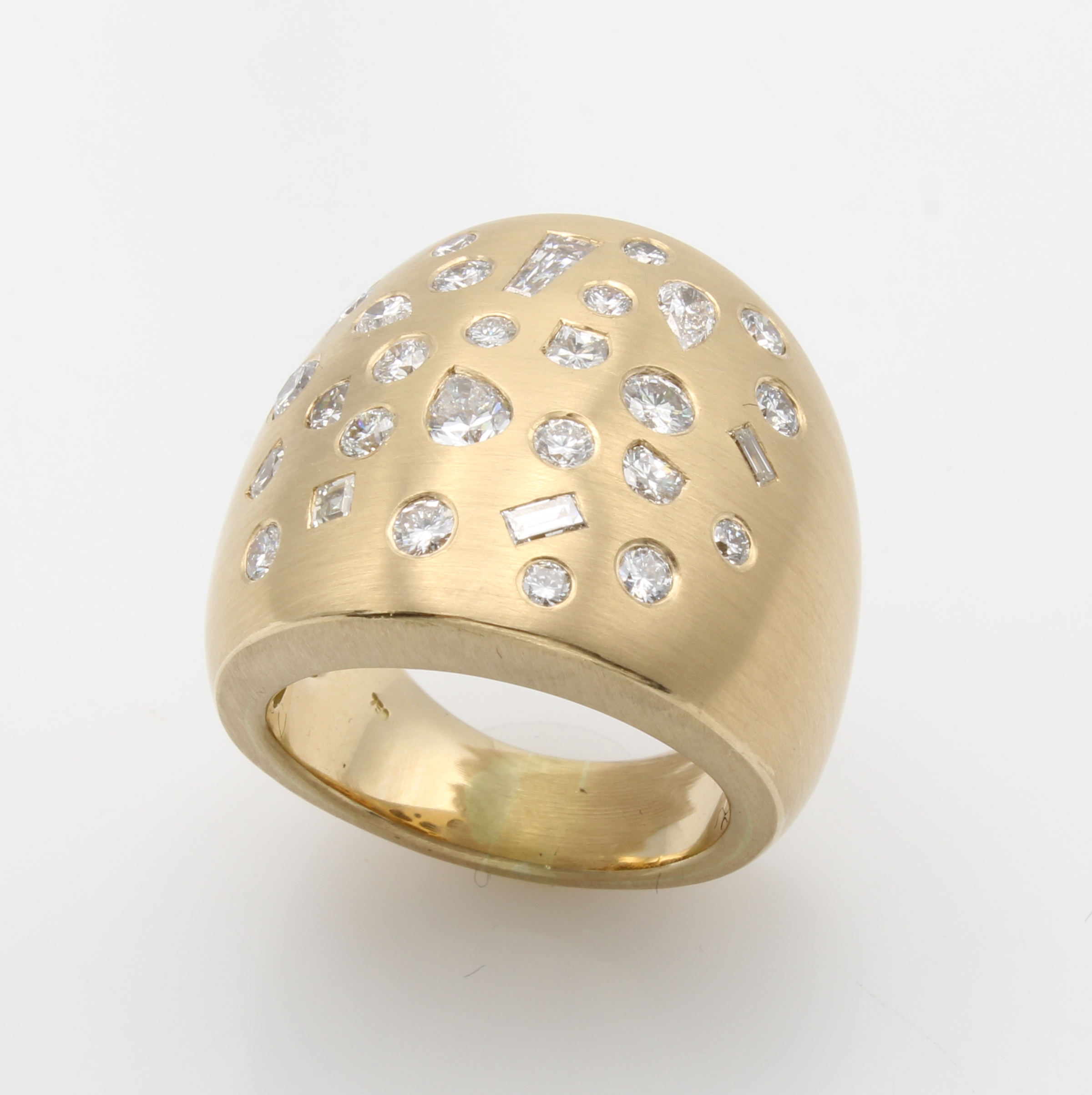 Image 27115077 - Ring mit Brillanten und Diamanten, GG 750/ 000, matt., Diam. in versch. Schliffarten u. ...