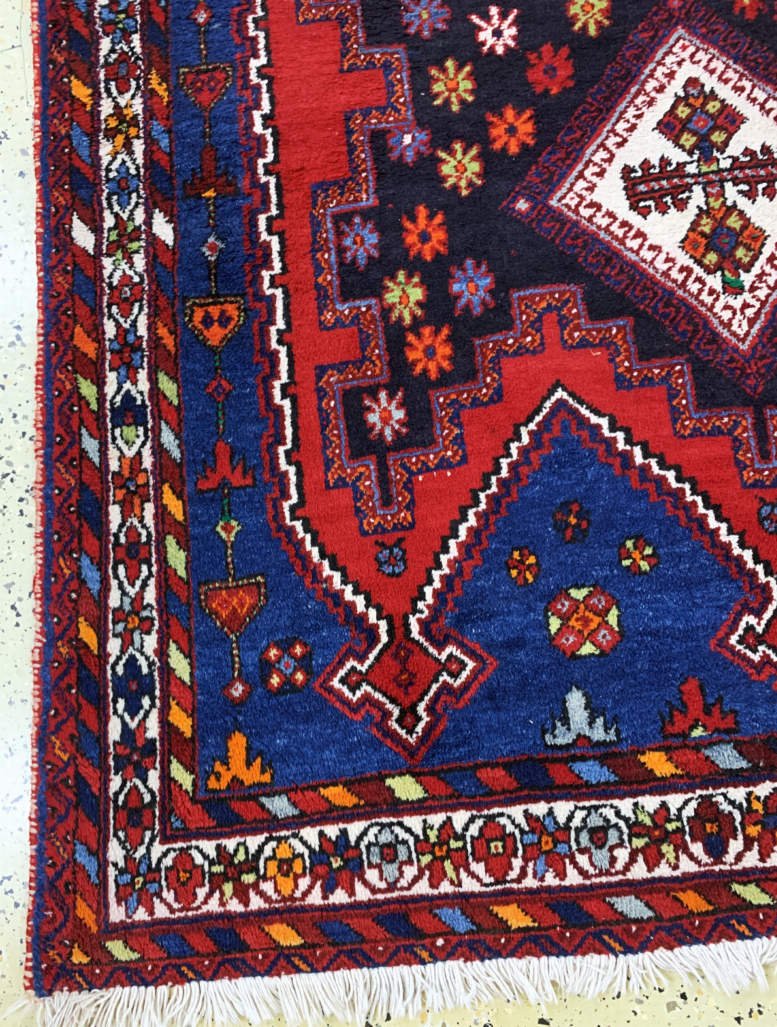 Detail b: Sirjan, Persien, Mitte 20.Jhd, Wolle auf Baumwolle, ca. 209 x 149 cm, EHZ: 2