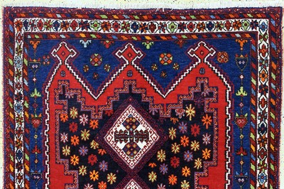 27115197c - Sirjan, Persien, Mitte 20.Jhd, Wolle auf Baumwolle, ca. 209 x 149 cm, EHZ: 2 ...