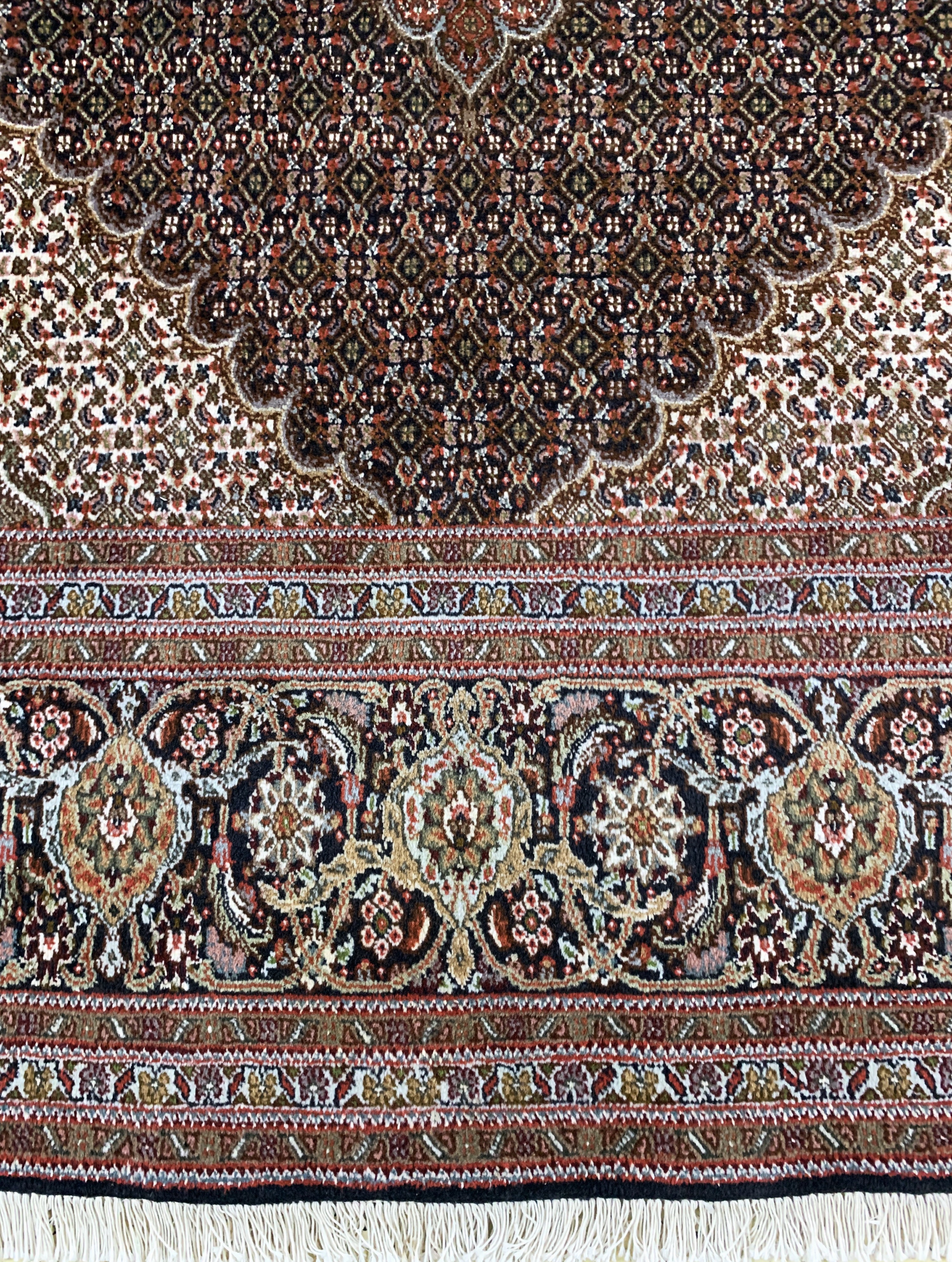 Detail b: Täbriz(40 Raj), Persien, Ende 20.Jhd, Wolleauf Baumwolle, ca. 360 x 255 cm, EHZ: 2