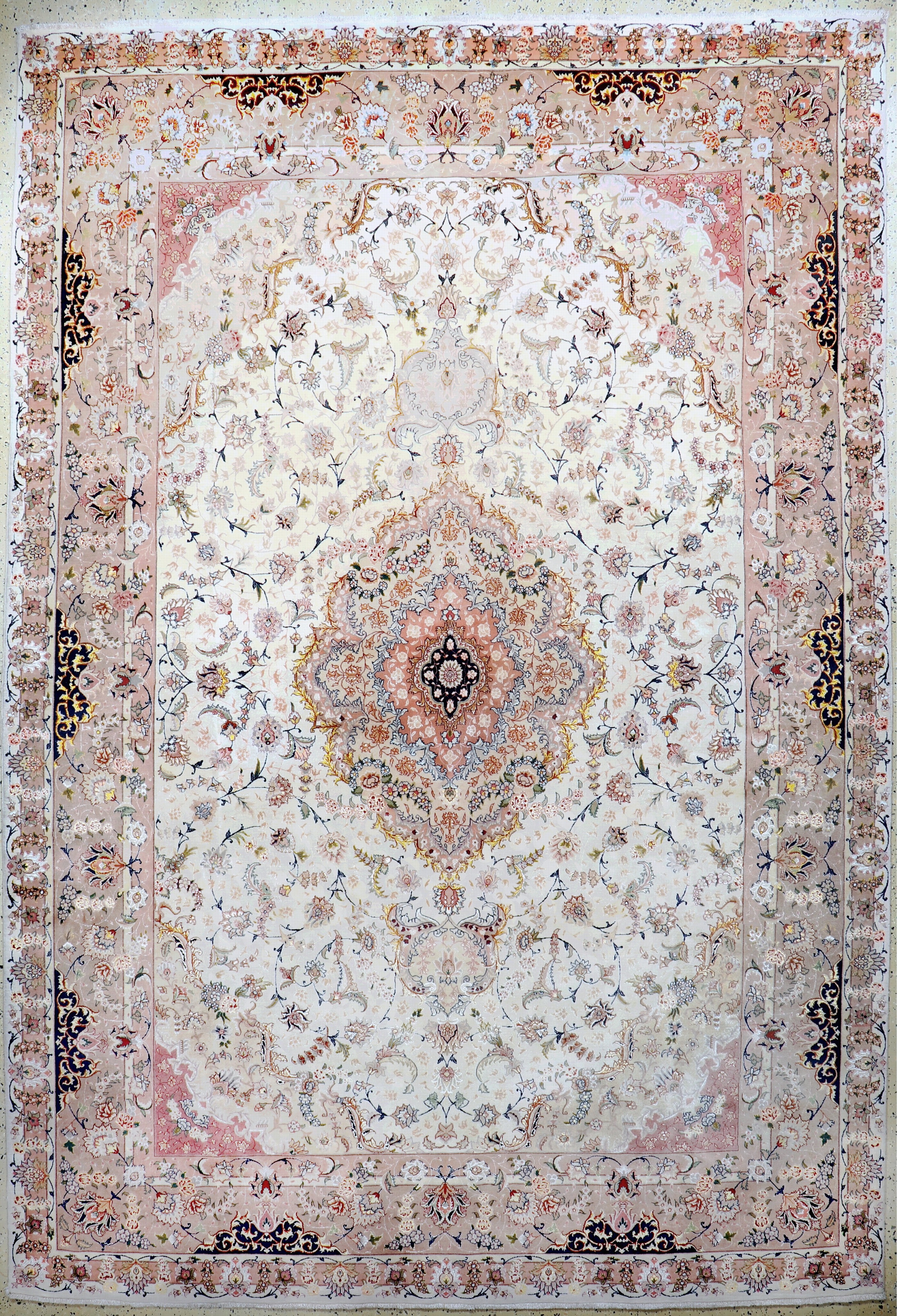 Image 27115203 - Täbriz fein(50 Raj), Persien, Mitte 20.Jhd,Korkwolle mit Seide, ca. 360 x 250 cm, ca. ...