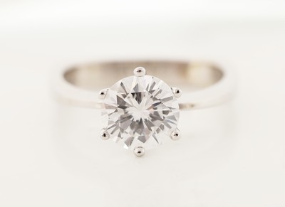 27115265b - 18 kt Gold Brillant-Ring, WG 750/000, Brillant ca. 1.24 ct hochfeines Weiß (D)/vvs1,RW ...