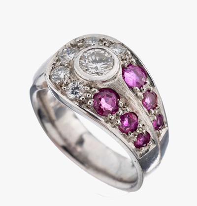Image 18 kt Gold Brillant-Rubin-Ring, WG 750/000,qualitätvolle Verarbeitung, 6 Brillanten ...