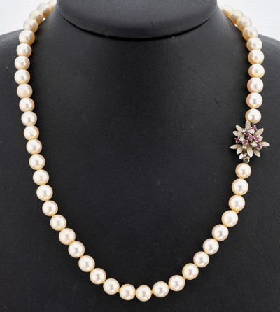 Image Perl-Collier mit 18 kt Gold Brillant-Rubin -Schließe, WG 750/000, Akoyazuchtperlen, ...