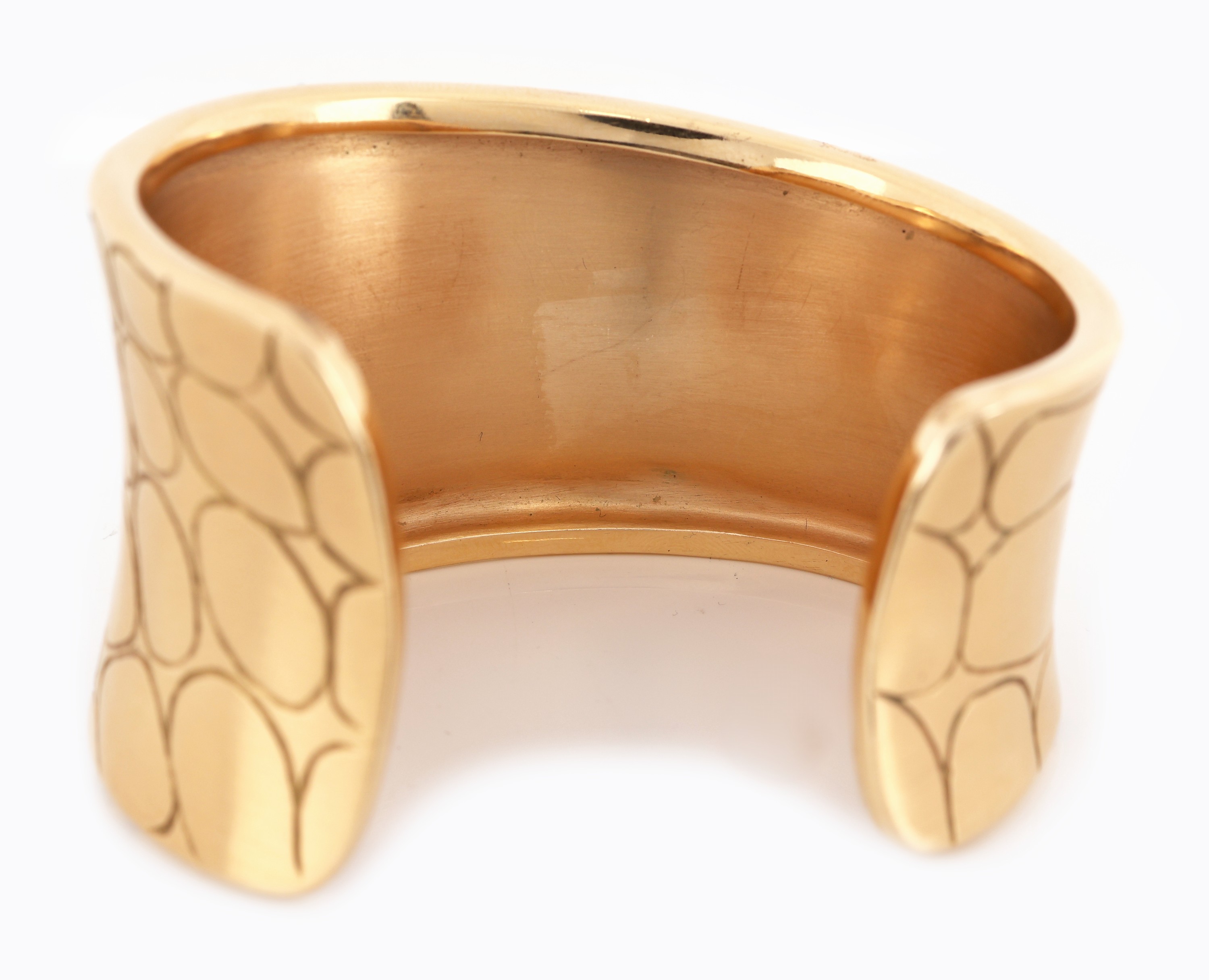 Detail g: 18 kt Gold POMELLATO Brillant-Armspange, PinkG 750/000, Modell COCCO, Oberfläche in Krokodillederoptik, oberer Rand mit 53 Brillanten zus. ca. 1.77 ...