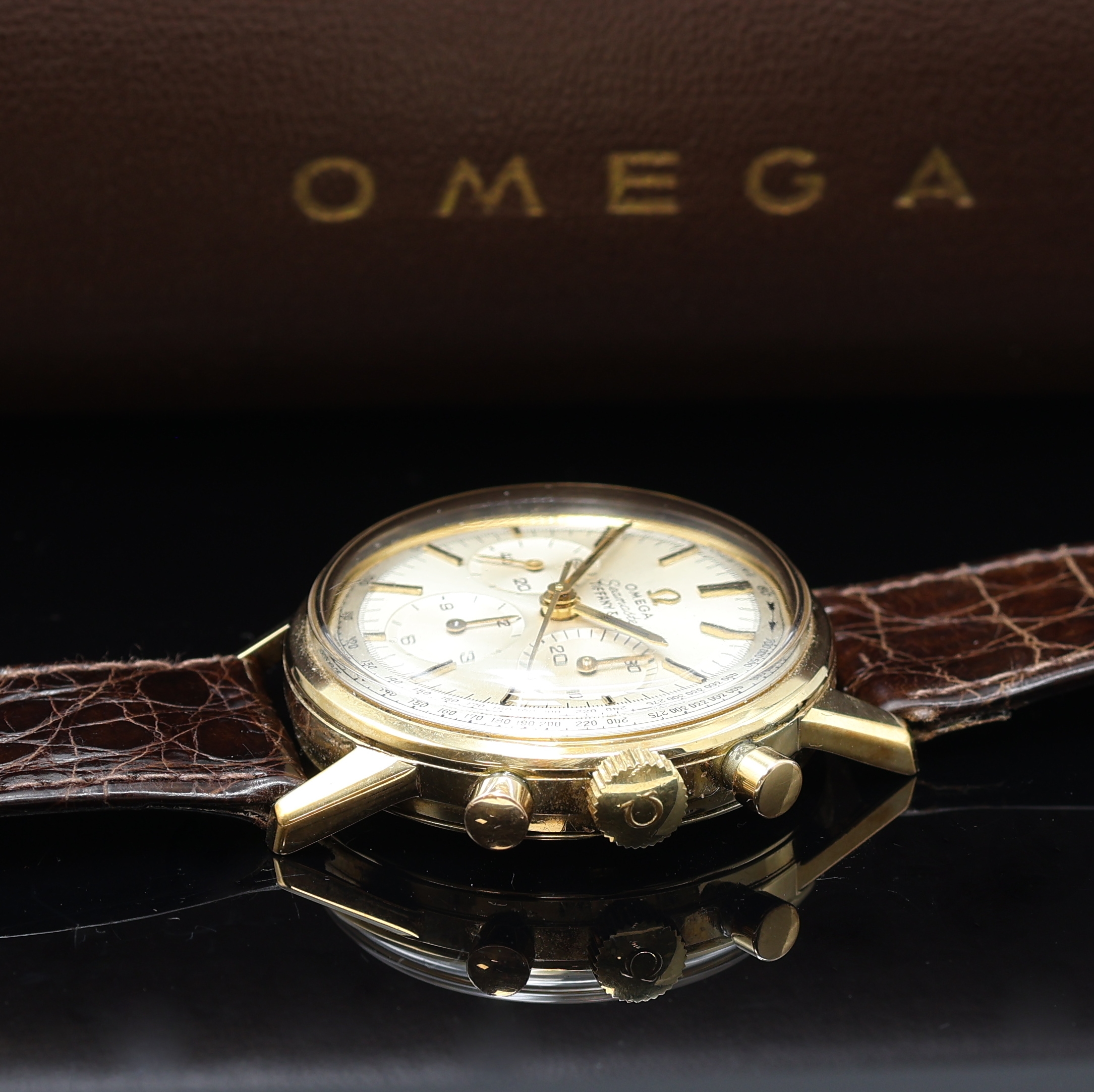 Detail c: OMEGA Seamaster seltener Schaltradchronograph in GG 585/000 Referenz 105.001 Kaliber 321, Schweiz um 1963, Handaufzug, Boden verschr., Lederband m. ...