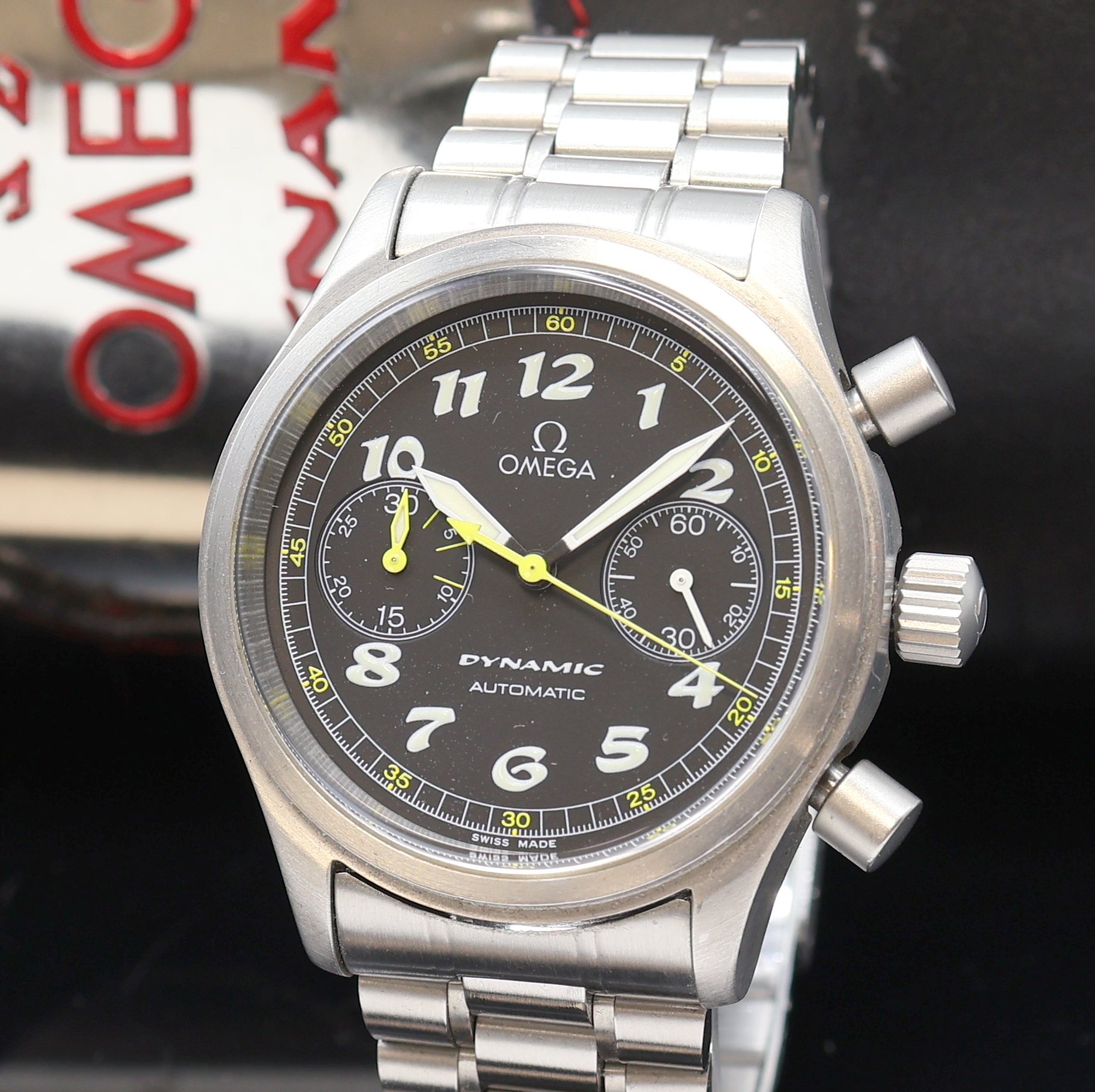 Detail a: OMEGA Dynamic Armbandchronograph Referenz 175.0310, Automatik, Schweiz um 2004, Edelstahlgeh. inkl. orig. Gliederband m. Faltschl., Boden und Krone ...