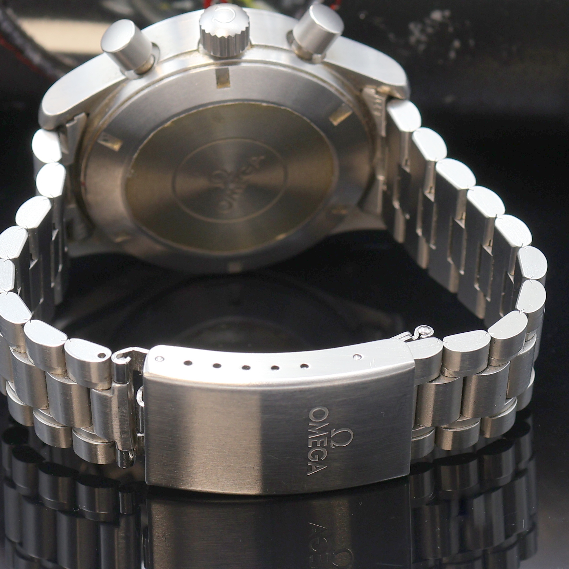 Detail b: OMEGA Dynamic Armbandchronograph Referenz 175.0310, Automatik, Schweiz um 2004, Edelstahlgeh. inkl. orig. Gliederband m. Faltschl., Boden und Krone ...