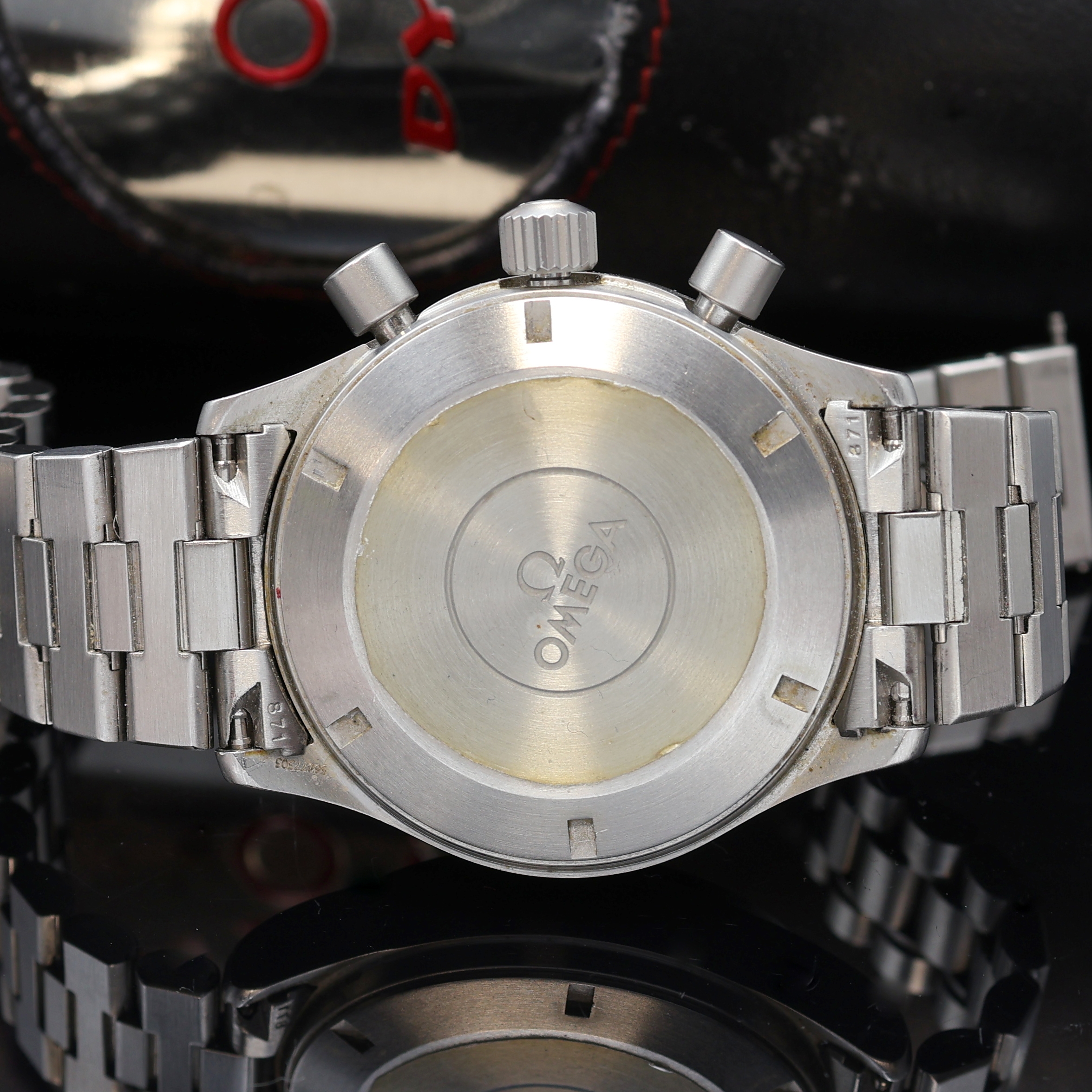 Detail d: OMEGA Dynamic Armbandchronograph Referenz 175.0310, Automatik, Schweiz um 2004, Edelstahlgeh. inkl. orig. Gliederband m. Faltschl., Boden und Krone ...