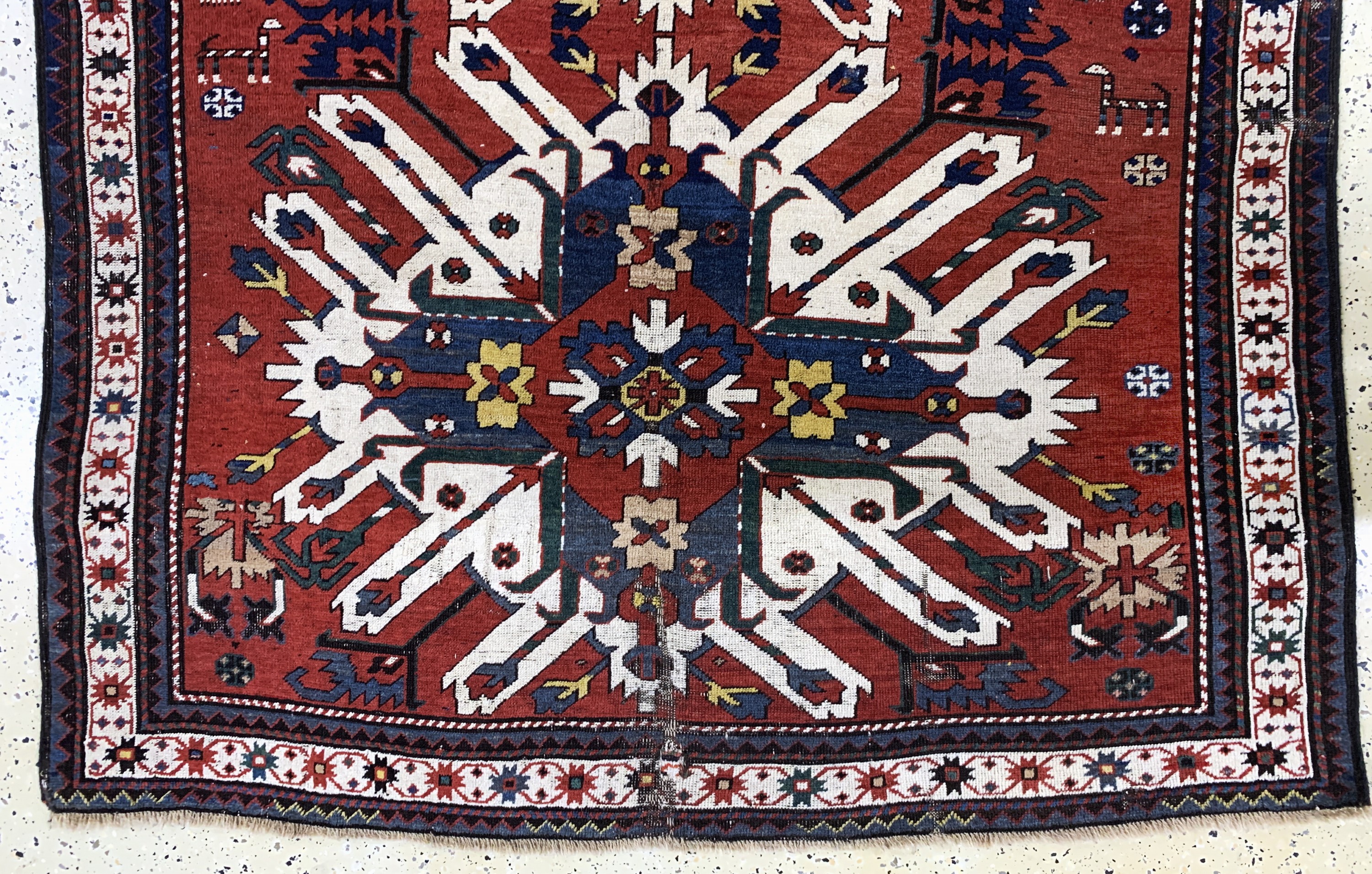 Detail c: Tschelabert"Adler-Kazak"antik, Kaukasus, 19.Jhd, Wolle auf Wolle, ca. 273 x 160 cm, EHZ: 3, (restauriert)