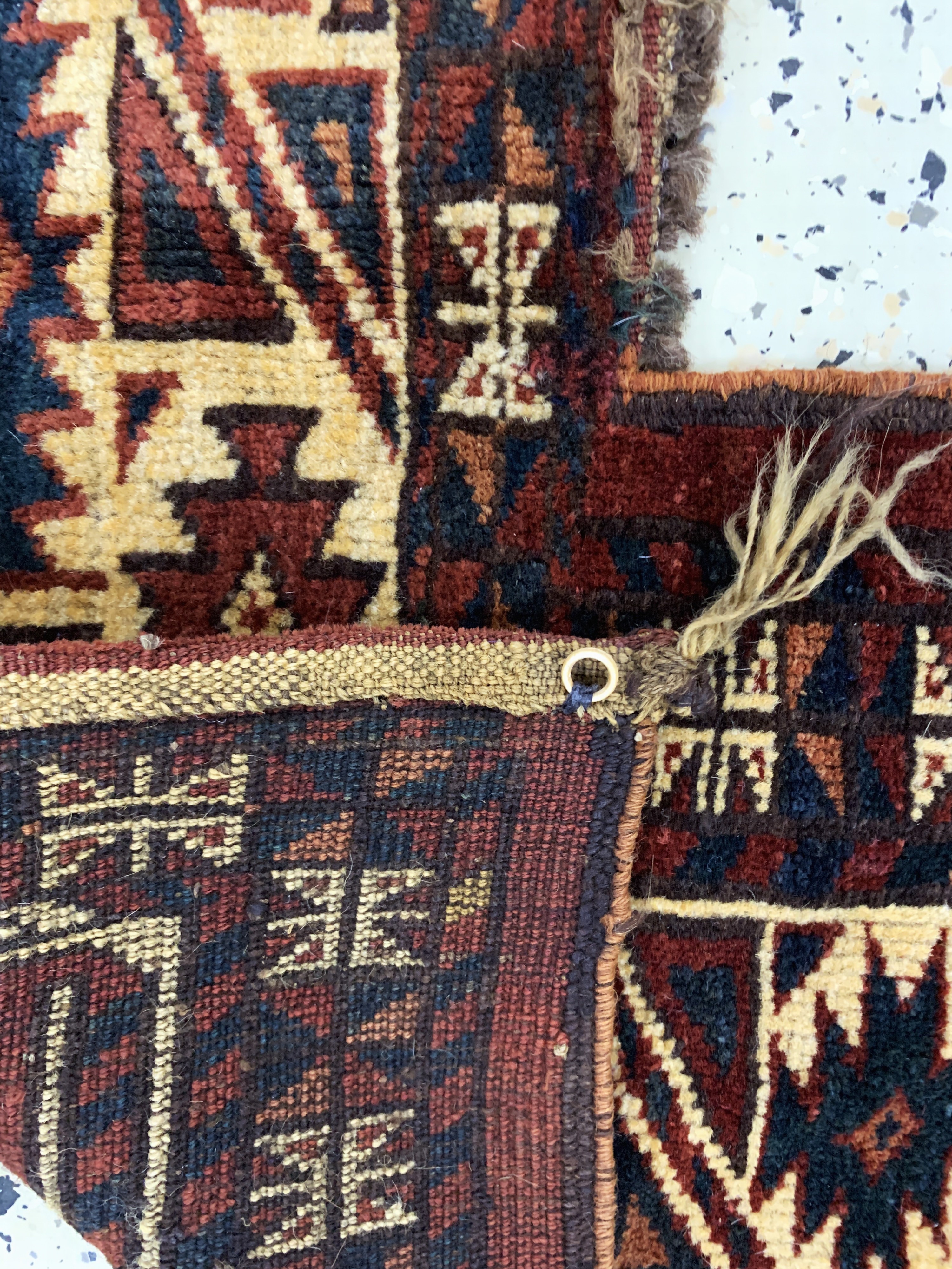 Detail d: Ersari"Kapunuk"antik, Turkmenistan, um 1900, Wolle auf Wolle, ca. 148 x 65 cm, EHZ: 2