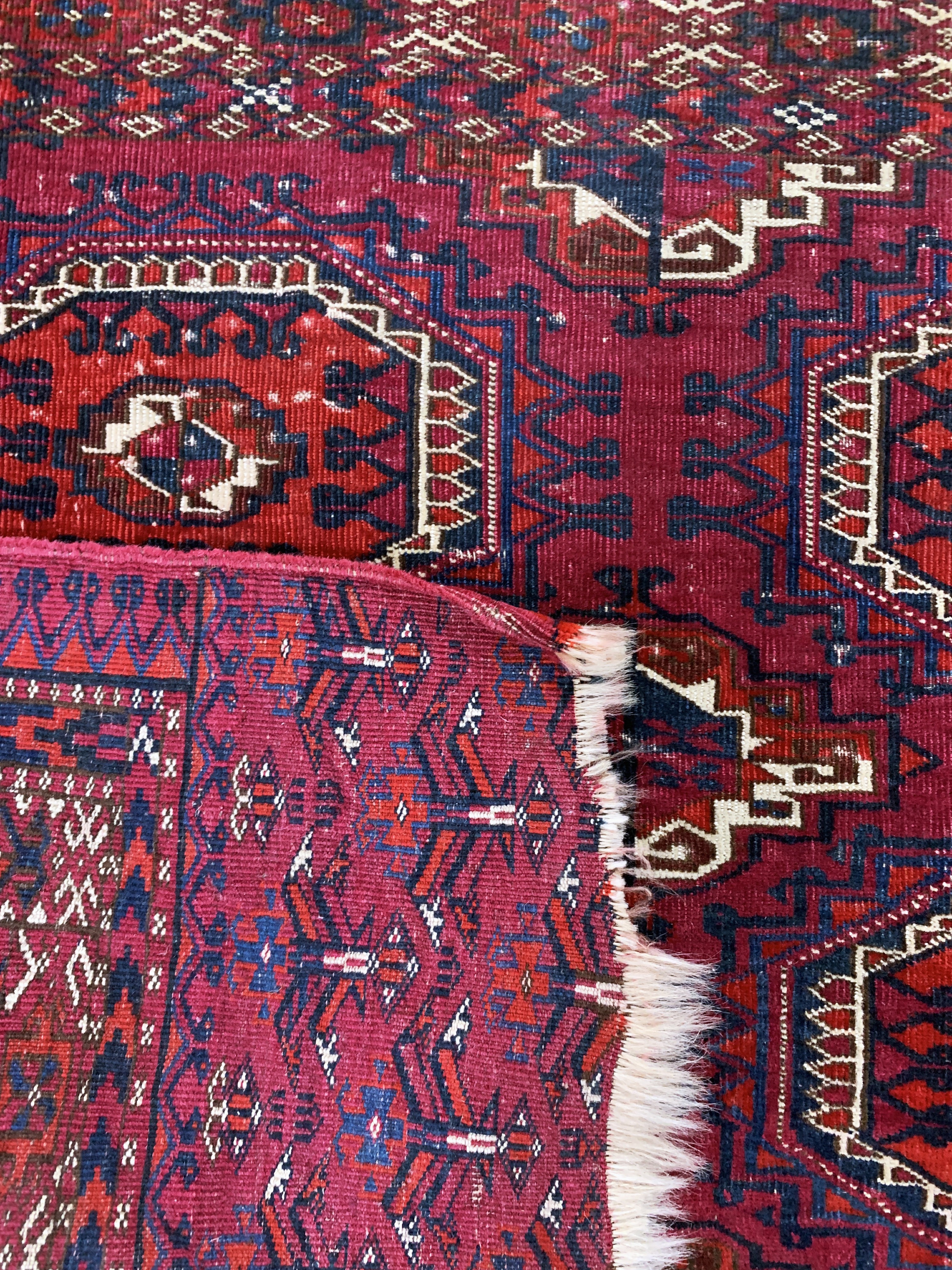 Detail d: Tekke Tschowal antik, Turkmenistan, 19.Jhd,Wolle auf Wolle, ca. 125 x 78 cm, EHZ: 3